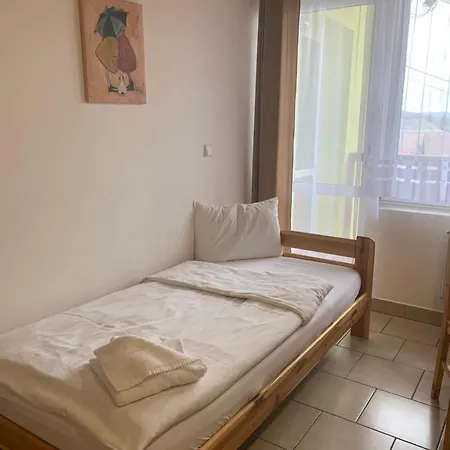 Pod Pecí 3* Lenora