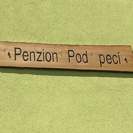Pod Pecí 3* Lenora