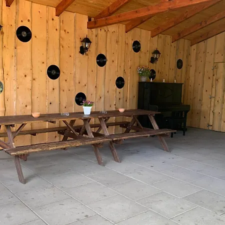Pod Pecí Locanda 3*