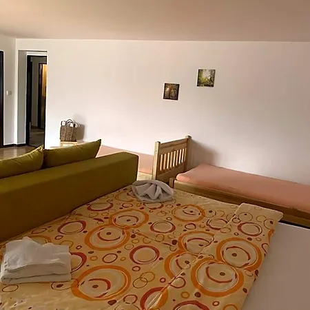بيت ريفي Pod Peci Lenora